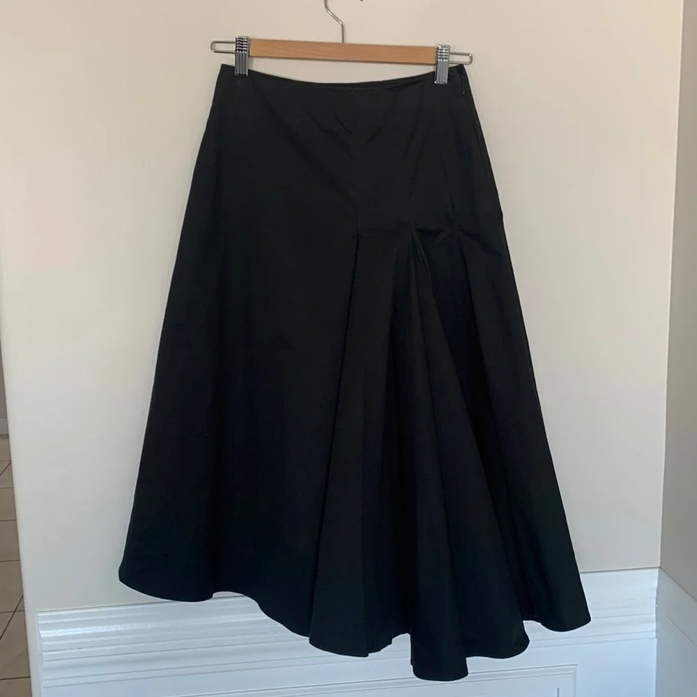 Black Elegant Fit and Flare Skirt - Picture 1 of 7